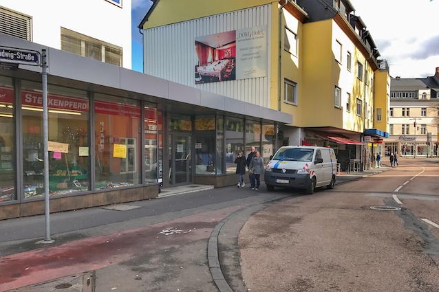 Parken auf dem Gehweg