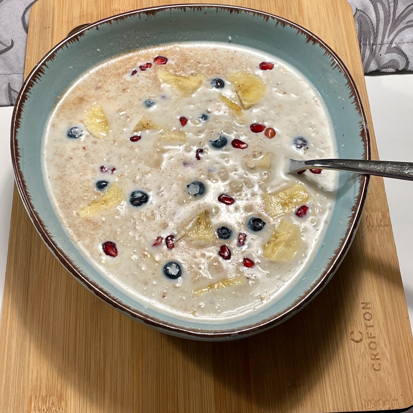 Mein Power Frühstück - Obst und Haferflocken in Milch