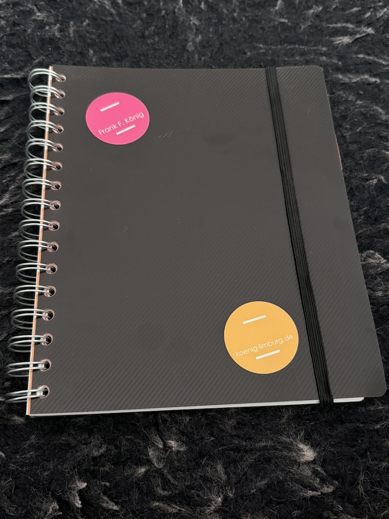 Königliches Notizbuch 2026