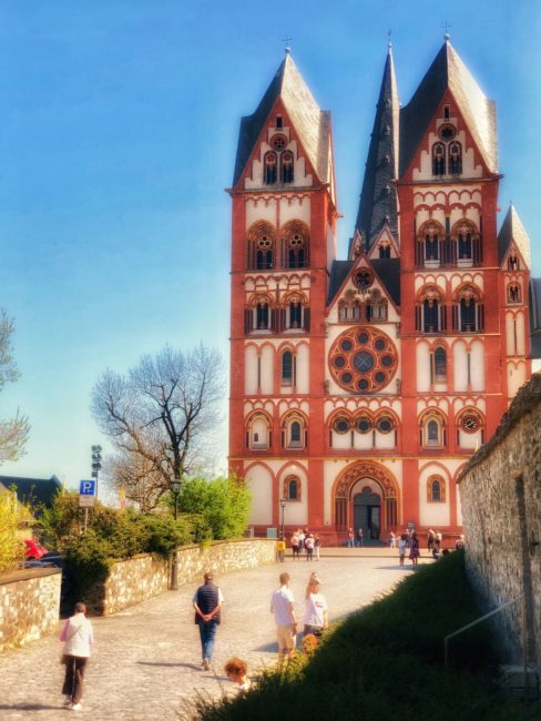 LIMBURGER DOM IM HOCHFORMAT