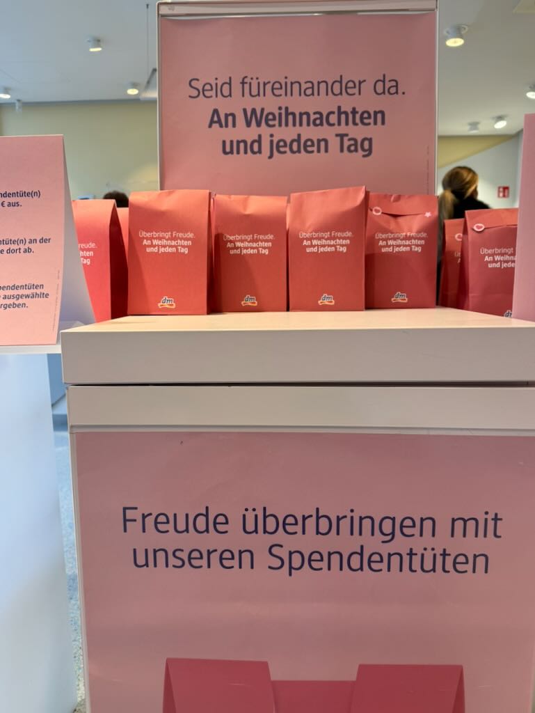 Spendentüten bei DM