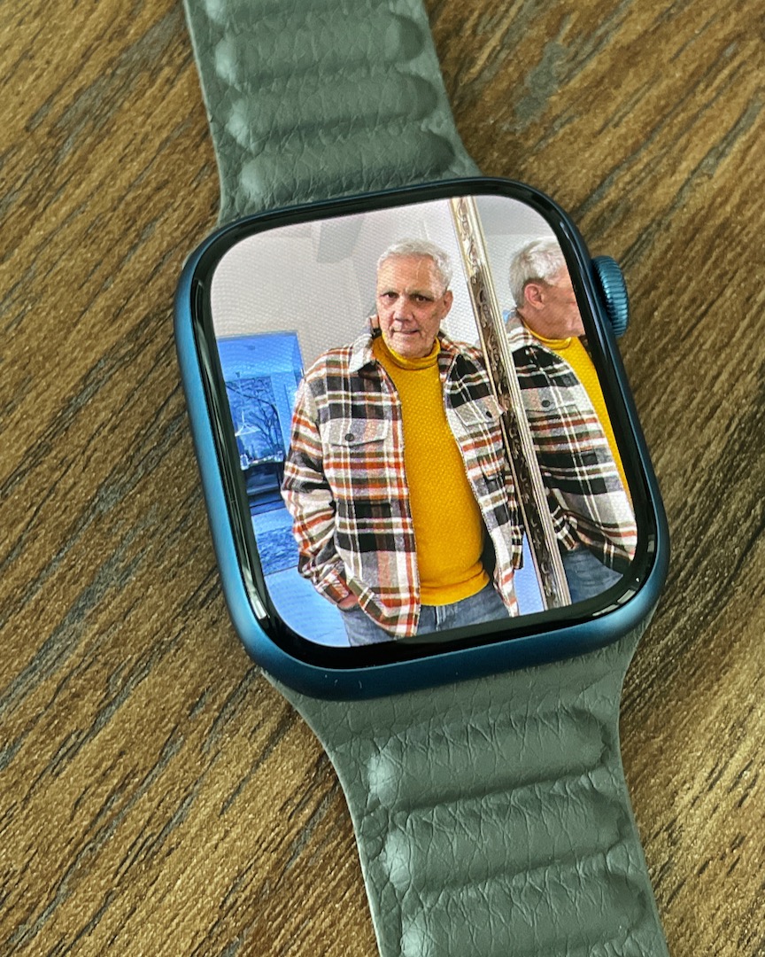 MS.Powerman auf dem Display der Apple Watch zusehen. 